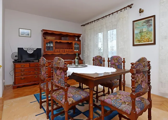 Apartments By The Sea Klenovica, Novi Vinodolski - 5516